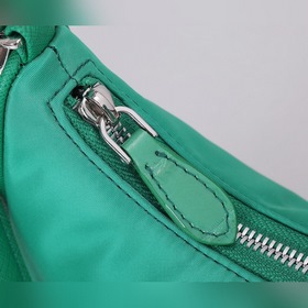 PRADA сумка Hobo с ручкой из кожи с крокодиловым узором, модель 1