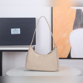 PRADA Hobo сумка в форме полумесяца, модель 1NE204 Изготовлена из