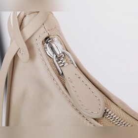 PRADA Hobo сумка в форме полумесяца, модель 1NE204 Изготовлена из