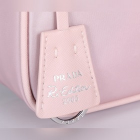 PRADA Hobo сумка в форме полумесяца, модель 1NE204 Изготовлена из