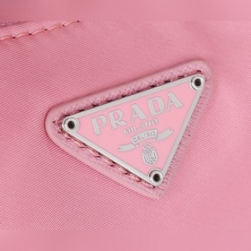 PRADA Hobo сумка в форме полумесяца, модель 1NE204 Изготовлена из