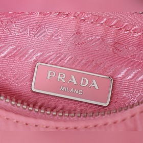 PRADA Hobo сумка в форме полумесяца, модель 1NE204 Изготовлена из