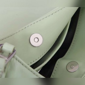 PRADA Подержанная сумка под мышку Артикул： 1BC499 Популярная в эт