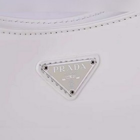 PRADA Подержанная сумка под мышку Артикул： 1BC499 Популярная в эт