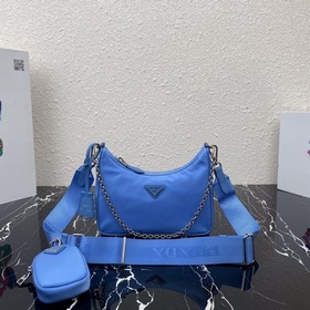 Нейлоновая сумка Prada Hobo, модель： 1BH204 Сеть сестричек-блогер