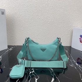 Нейлоновая сумка Prada Hobo, модель： 1BH204 Сеть сестричек-блогер