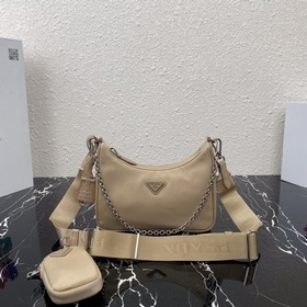 Нейлоновая сумка Prada Hobo, модель： 1BH204 Сеть сестричек-блогер