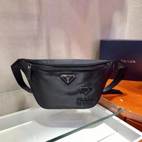PRADA поясная сумка/грудная сумка, модель 2VL033, с пластиковой э