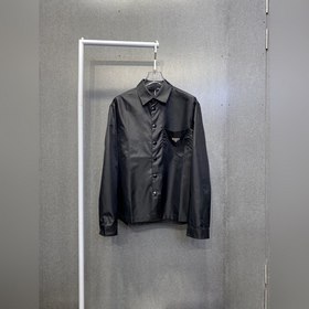 PRADA Черная блестящая нейлоновая рубашка с модным остроконечным