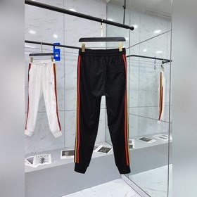 Prada модные брюки с логотипом Отлично сидят на фигуре, удобны, с