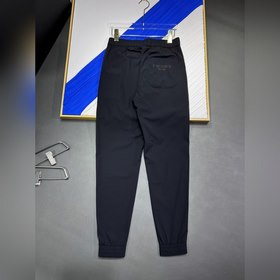 Классические брюки с логотипом бренда Prada Изготовлены из специ