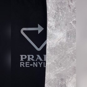 Классические брюки с логотипом бренда Prada Ткань изготовлена зак