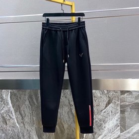 Классические брюки с логотипом бренда Prada Ткань изготовлена зак