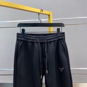 Классические брюки с логотипом бренда Prada Ткань изготовлена зак