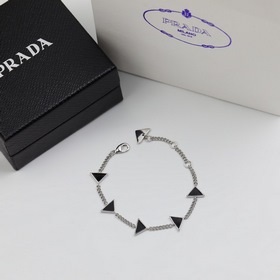PRADA Черный треугольный браслет с логотипом, элегантный изящный,