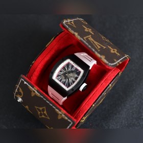 Richard Mille RM010n – новая технология, более авангардный дизайн