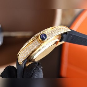 Самая классическая модель Rolex из серии Submariner, , прошла пов