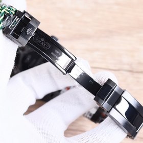 Совместная коллекция BLAKEN и Rolex： зеленый и черный «водолаз» в