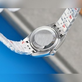Женские часы Rolex ①Корпус размером 28 мм, изготовленный из нержа