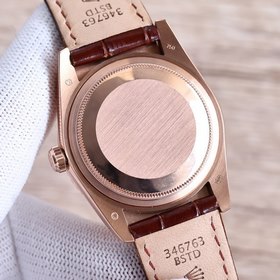 Часы Rolex Day-Date Для контроля размера и толщины в соответствии