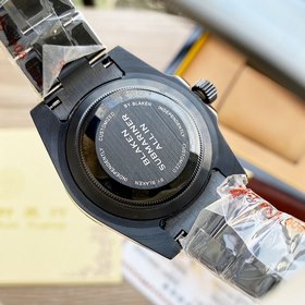 ROLEX Rolex Submariner Special Edition ALL in – впечатляющий дебю