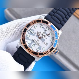 Серия Rolex Submariner оснащена японским механизмом (без обратног