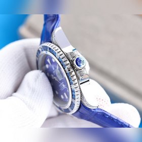 Самая классическая серия Rolex Submariner прошла повторную модифи