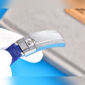 Самая классическая серия Rolex Submariner прошла повторную модифи