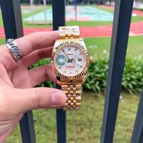 Часы Rolex серии Datejust оснащены импортным механизмом 2813. Нек