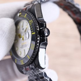 Совместная коллекция BLAKEN и Rolex： зеленый и черный «водолаз» в