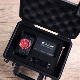 Совместная модель BLAKEN Factory и Rolex в зеленом и черном цвета