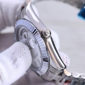 ROLEX Rolex Дневной календарь с двойным календарем Механизм： выс