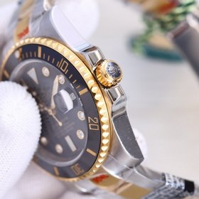 Часы Rolex Submariner с большим циферблатом и крупными штрихами 