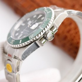 Rolex Submariner V10 в белом золоте с механизмом Water Ghost – мо
