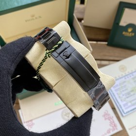 ROLEX Rolex Submariner Special Edition ALL in – впечатляющий дебю