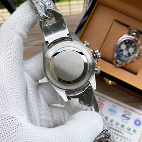 , мужские часы из серии «Водолаз» от Rolex. Оснащены импортным ме