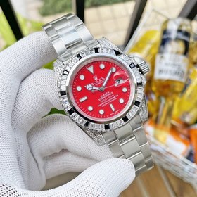 Самая классическая серия Rolex Submariner прошла повторную модифи