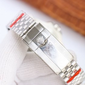 Новинка Rolex Snow White для левшей «Новый рубеж» преодолевает г