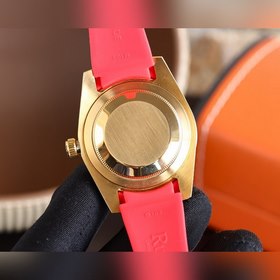 Самая классическая модель Rolex из серии Submariner, , прошла пов