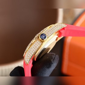 Самая классическая модель Rolex из серии Submariner, , прошла пов
