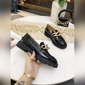 Stuart Weitzman Изящные туфлиз кожи с жемчужной пряжкой и больши