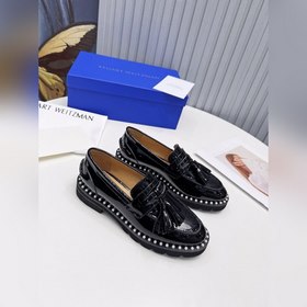 Стюарт Вайцман (Stuart Weitzman) — ультралегкие ботинки на резино