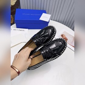Стюарт Вайцман (Stuart Weitzman) — ультралегкие ботинки на резино