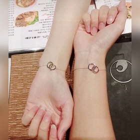 Браслет Tiffany & Co. (1837 Double Ring) Этот элегантный и оч