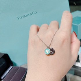 Tiffany Сердцевидный круглый кулон с двумя пластинкамиз эмали из