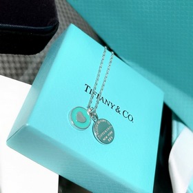 Tiffany Сердцевидный круглый кулон с двумя пластинкамиз эмали из