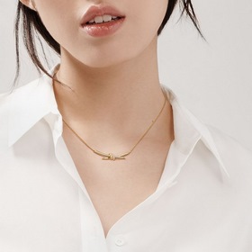 Колье Tiffany с узлом с бриллиантами, изготовлено из серебра 925