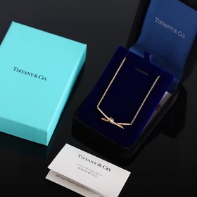 Колье Tiffany с узлом Гладкая поверхность, изготовлено из серебр