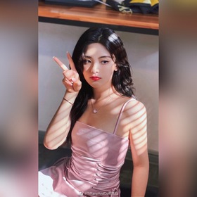 Tiffany Ожерелье с двойным T и круглым розовым камушом Изготовл