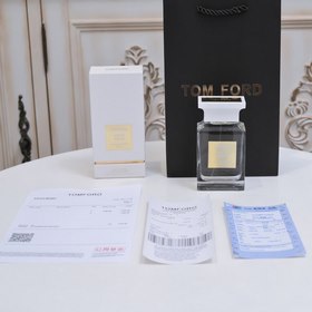 Название бренда： TOM FORD Темный мускус Парфюм Объем： 100 мл Упак